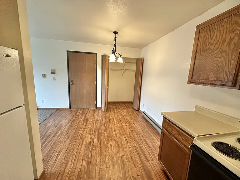 2209 Michelle Ct #6 — Photo 6