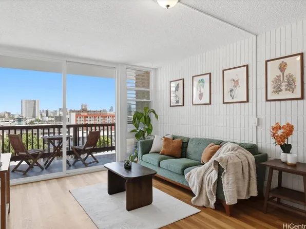 1524 Pensacola St APT 304, Honolulu, HI 96822