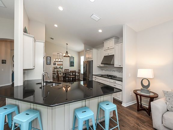 4th image of 5767 Liatris Cir