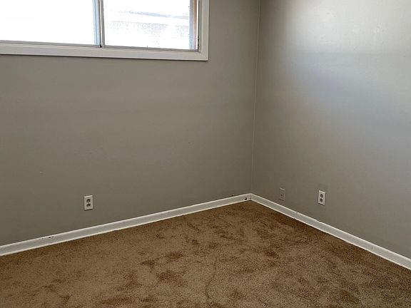 5th image of 164 Camden Ave Floor 2