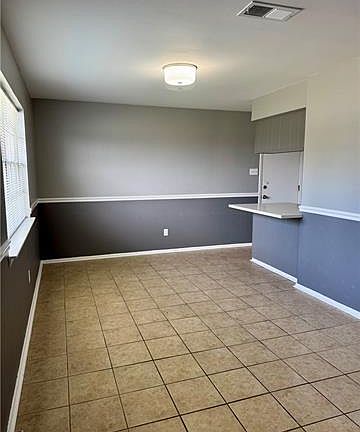4th image of 2123 W Metairie Ave