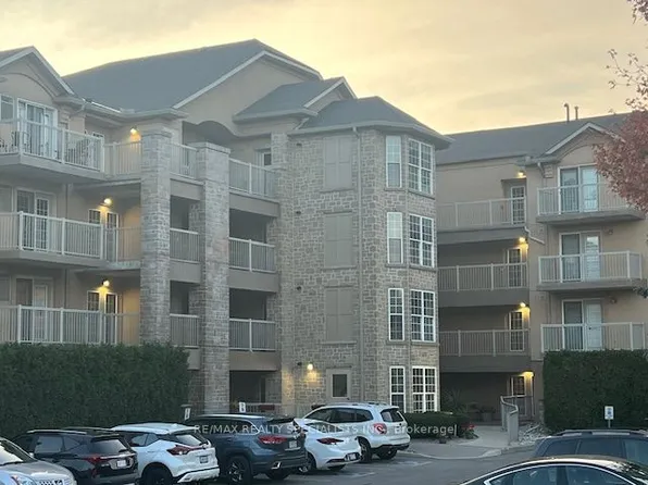 1470 Bishops Gate, Oakville, ON