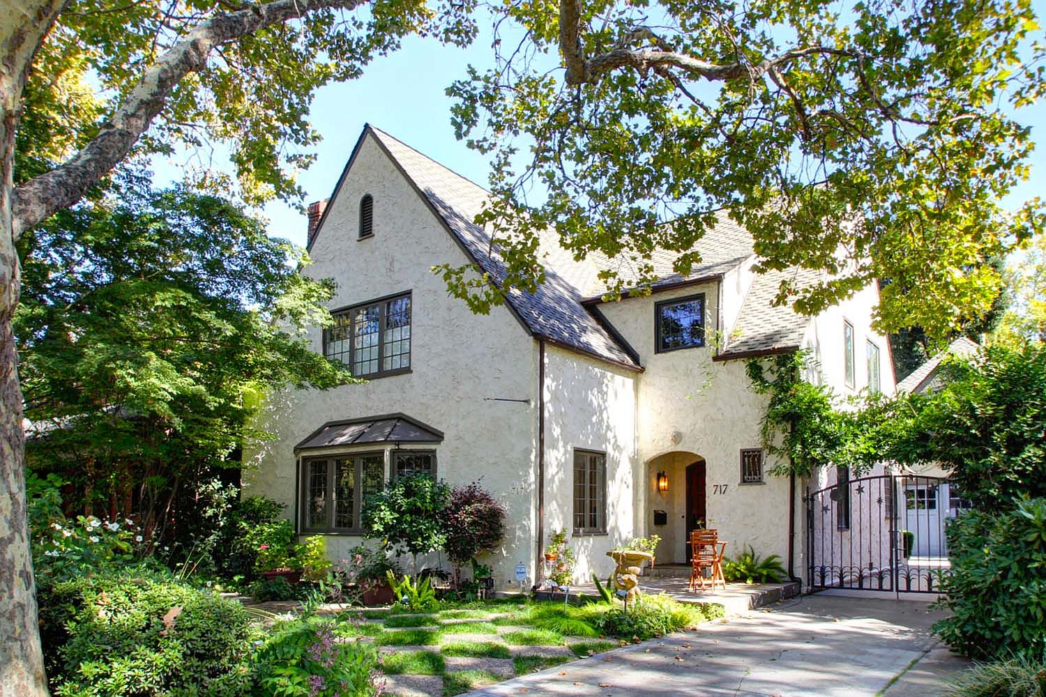 717 33rd St, Sacramento, CA 95816 Zillow