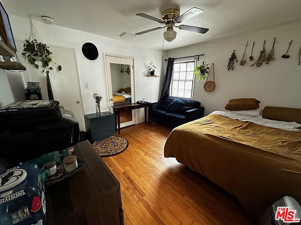 1st image of 2926 Glenn Ave