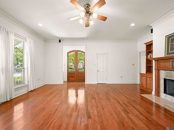5th image of 10757 Oakley Trace Dr
