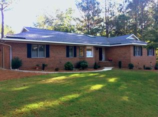 141 Edgewater Dr, Pinehurst, NC 27376