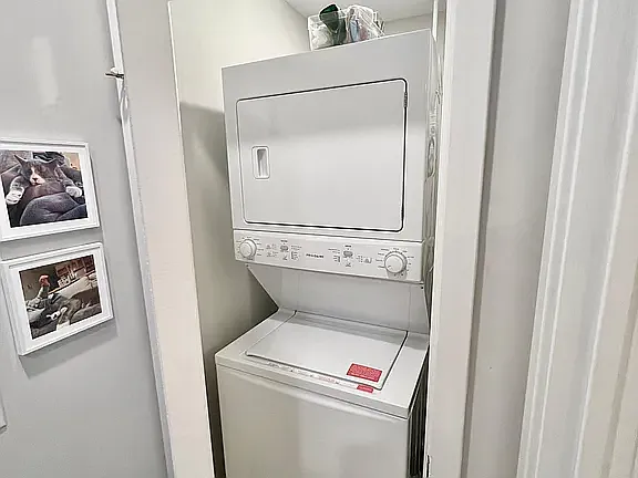 1730 Ridge Ave #2R — Photo 8