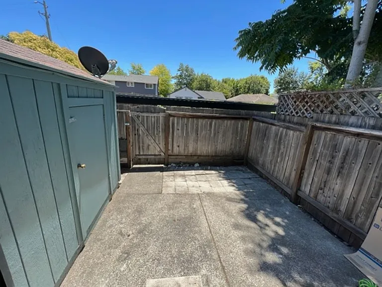 279 College View Dr — Photo 26