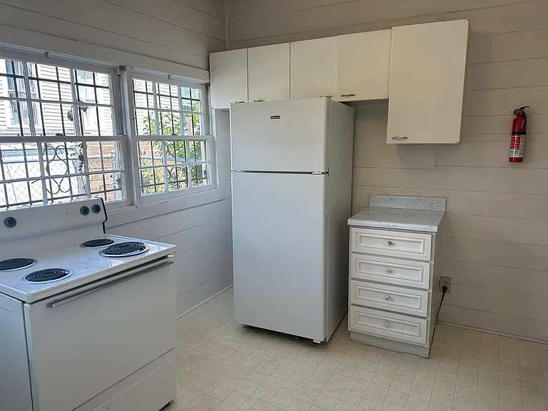 2534 Napier Ave #R — Photo 11