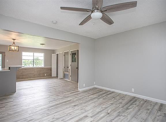 3rd image of 464 County Road 161