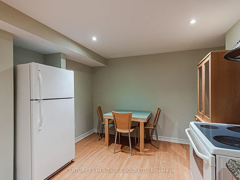 84 Maple Valley Rd — Photo 5