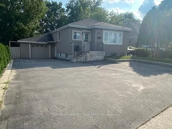 561 Mohawk Rd W, Hamilton, ON L9C 1X5