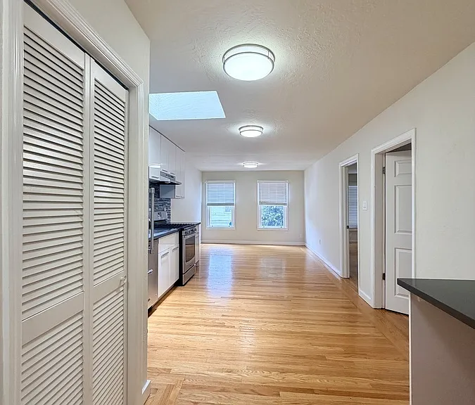 2211 Fillmore St — Photo 2