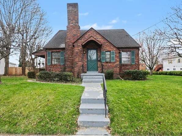 2327 Chestnut St, Camp Hill, PA 17011