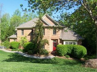 192 Whippoorwill Dr, Oak Ridge, TN 37830