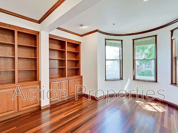 4th image of 432 High St APT 101