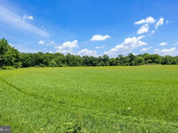 202 Salem St, Elmer, NJ 08318