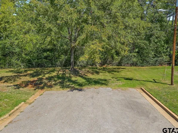 206 Pecan St, Rusk, TX 75785