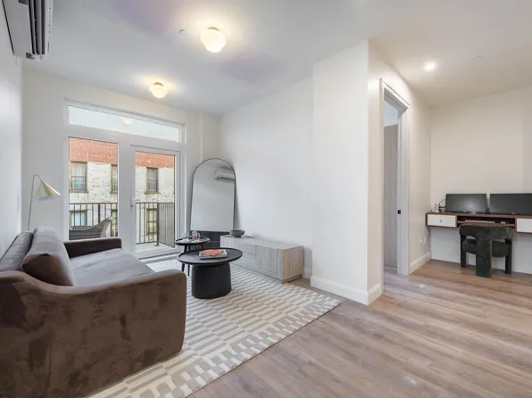 270 Sullivan Place 5A image 3 of 14