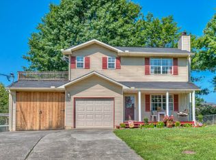 5805 Gray Leaf Cir, Knoxville, TN 37918