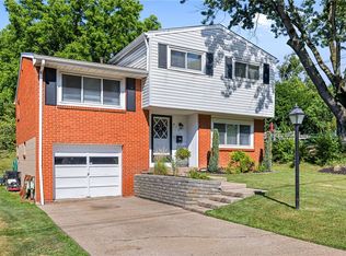 815 Chestnut St, Carnegie, PA 15106