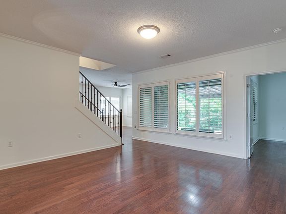 3rd image of 10116 Serenity Dr