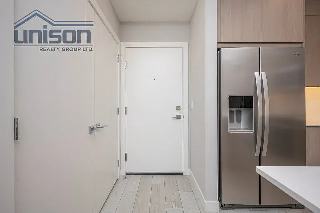 2 bed, 660 sqft, $1,695 — Photo 2