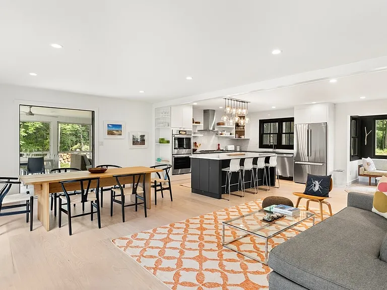 13 Dinah Rock Rd — Photo 3