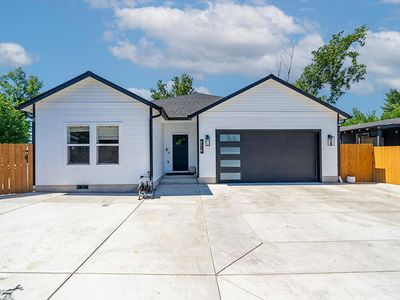 8219 Barbur St, White City, OR, 97503