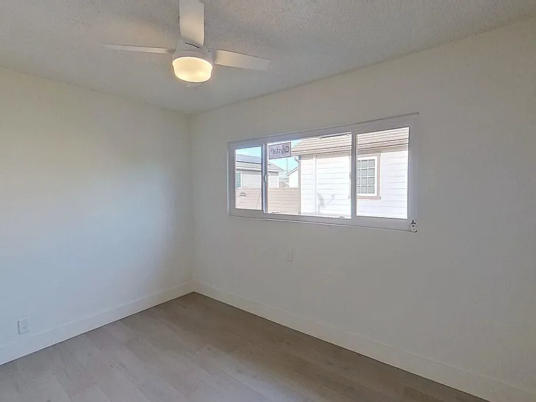 443 W Valencia Dr — Photo 18