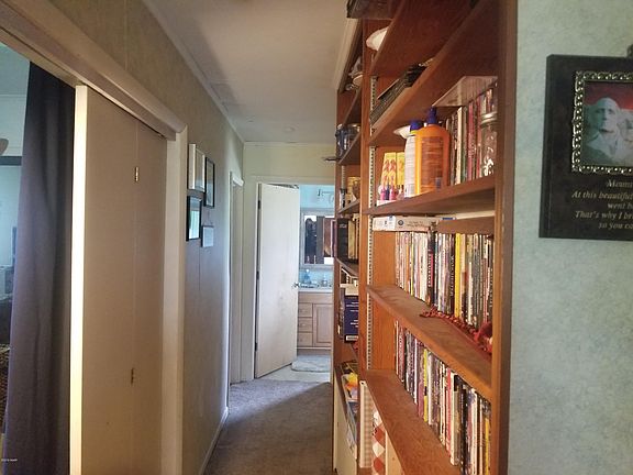 5th image of 172 E 610th Ave