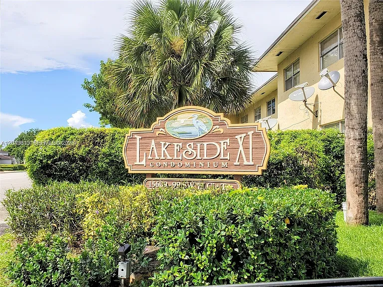15659 SW 73rd Circle Ter #54 — Photo 1