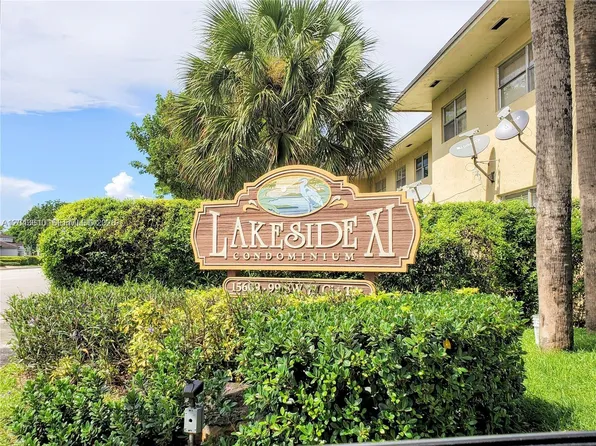 15659 SW 73rd Circle Ter APT 54, Miami, FL 33193