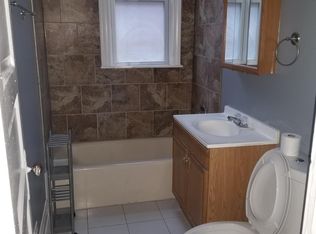 841 Lathrop Ave APT 1, Forest Park, IL 60130