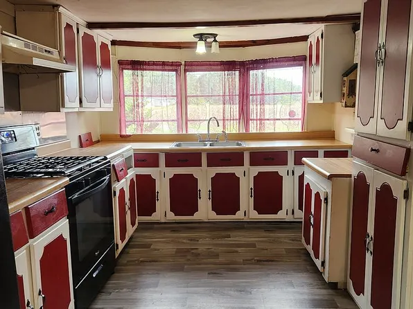 746 Sutton Rd, Rocky Mount, NC 27801