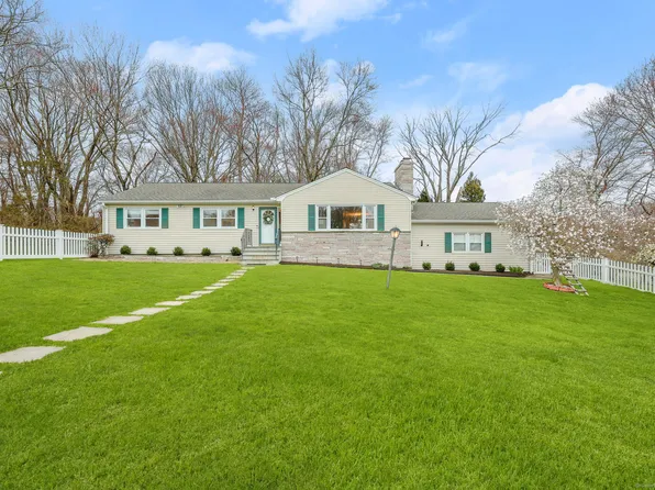 65 Fairview Avenue, Trumbull, CT 06611