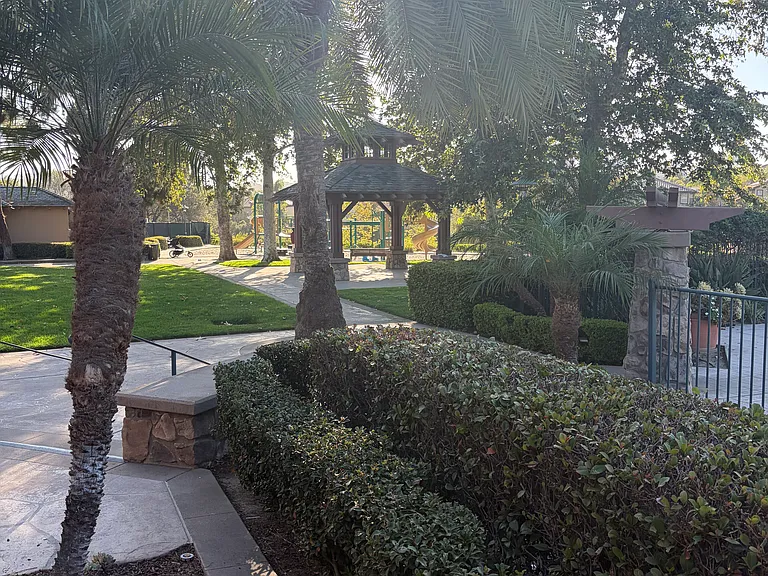 7895 Paseo Tulipero — Photo 11