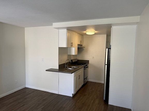 3rd image of 4674 Bancroft St APT 8