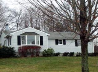 19 High St, Stratham, NH 03885