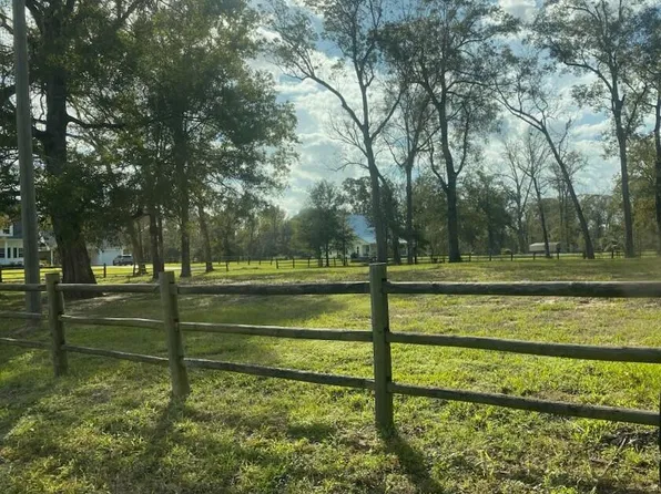 1064 McVeigh Rd, Arnaudville, LA 70512