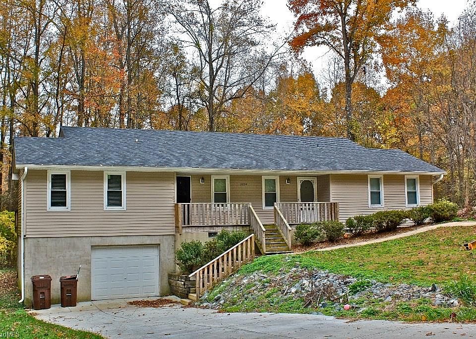 1st image of 2804 Liberty Oaks Dr