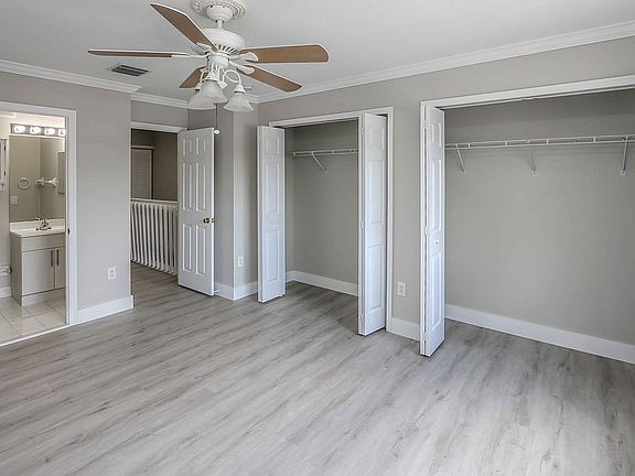 Master #1 w/spacious closets
