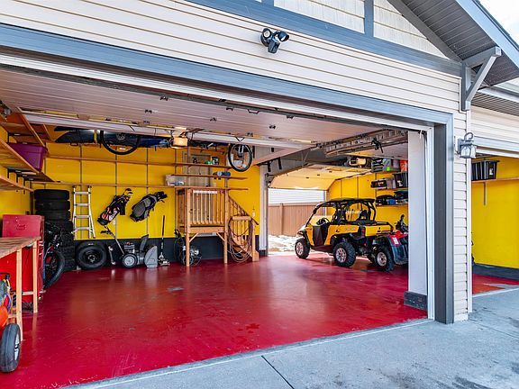 2nd image of 29 Cypress Line