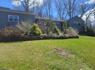 235 Springbrook Trl, Sparta, NJ 07871