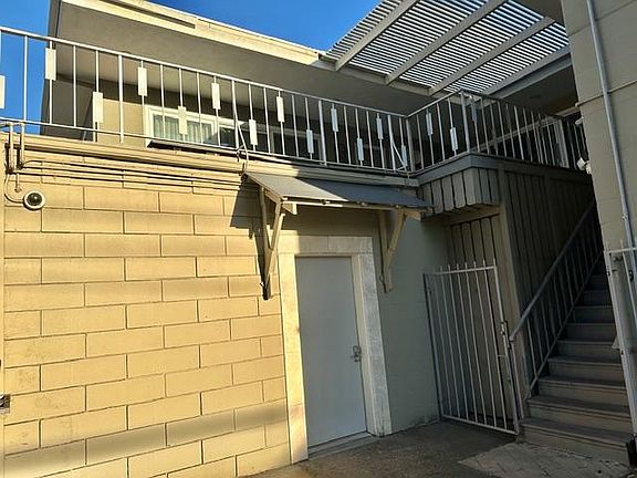 3rd image of 901 S 1st Ave #901