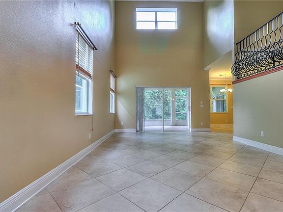 4th image of 9335 Mandrake Ct