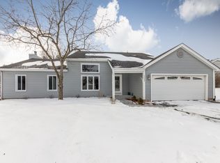 1192 Pinetree Ln, Bartlett, IL
