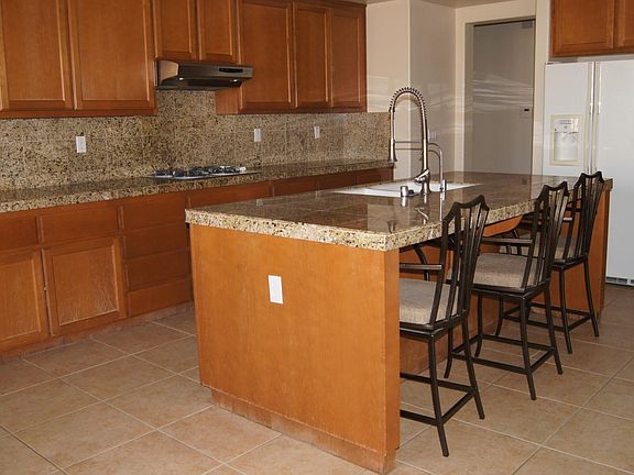 4th image of 85 Brett Ave
