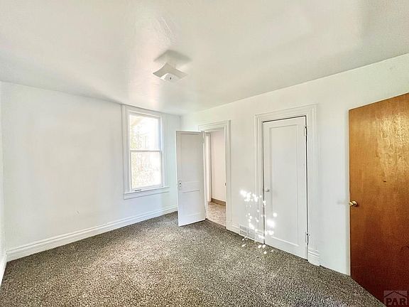 4th image of 1214 E 6th St