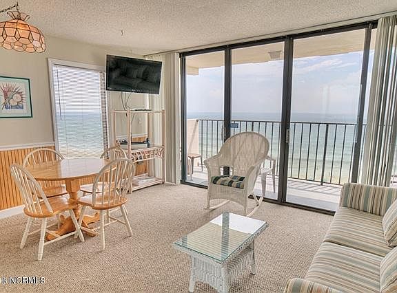 3rd image of 1615 S Lake Park Boulevard #801
